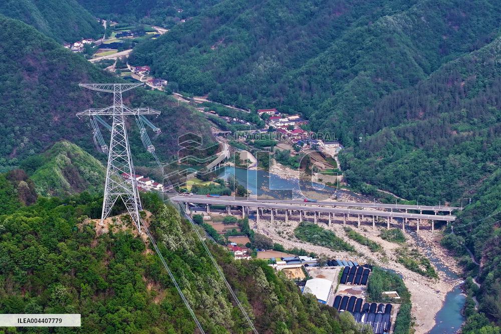 Green Energy Crosses Qinling Mountains in Hanzhong