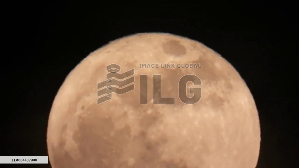 US: Spectacular May’s Flower Moon Lights Up Skies