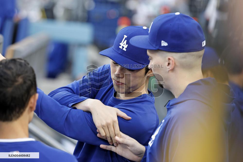 Baseball: Dodgers pitcher Sasaki goes on IL