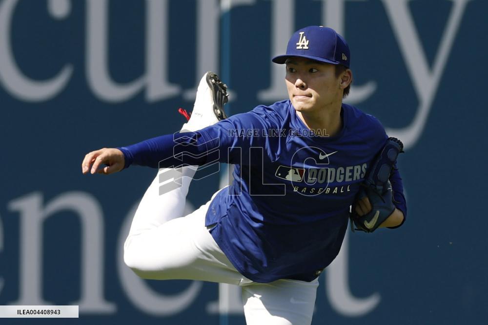 Baseball:Yoshinobu Yamamoto