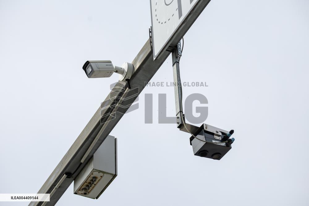 Number plate recognition cameras