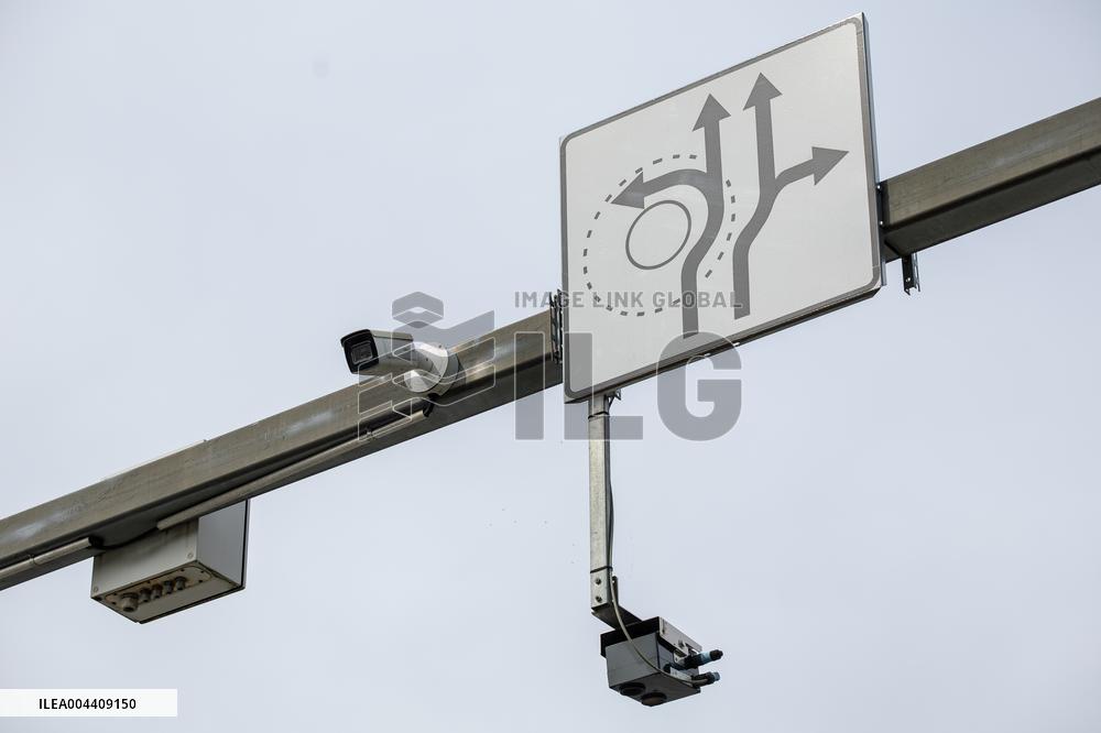 Number plate recognition cameras