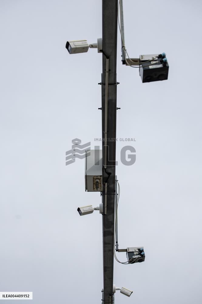 Number plate recognition cameras