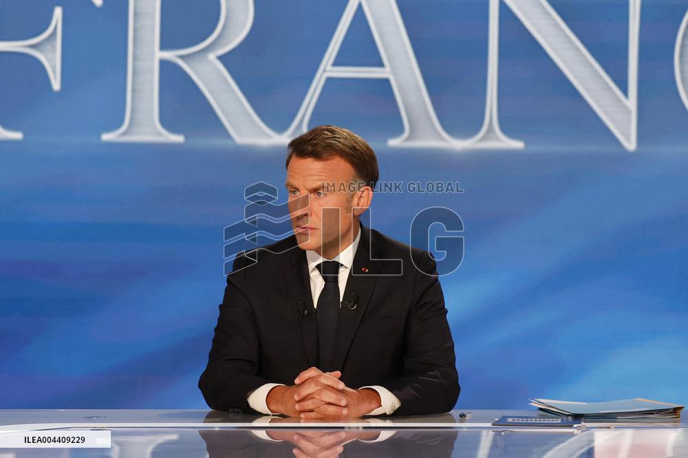 Emmanuel Macron on a special program of TF1 - Saint Denis
