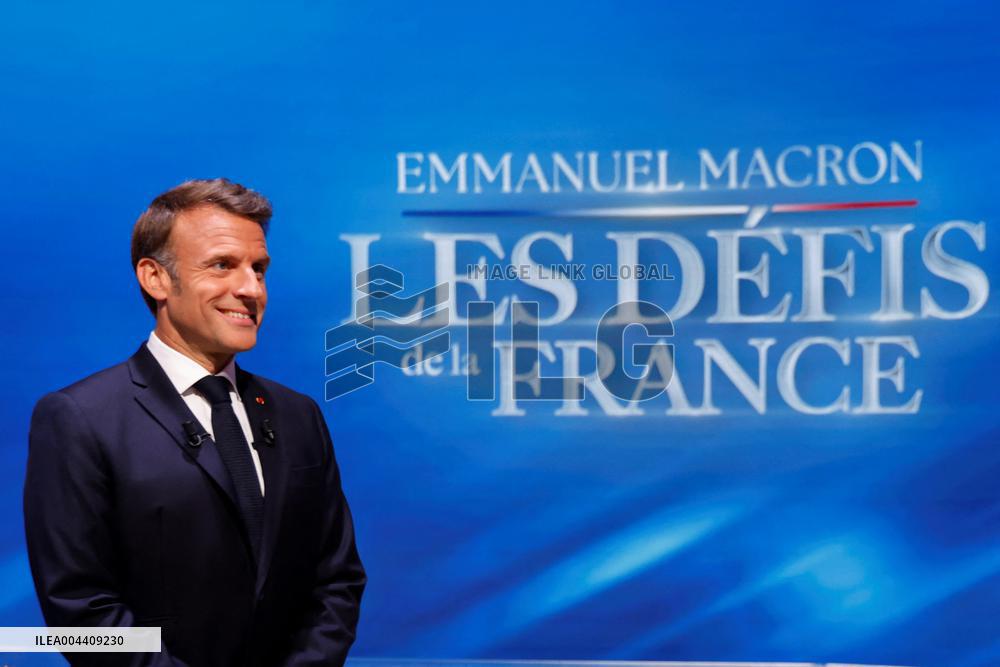 Emmanuel Macron on a special program of TF1 - Saint Denis