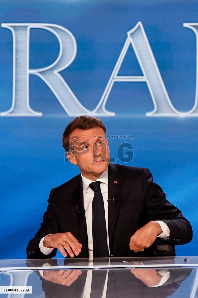 Emmanuel Macron on a special program of TF1 - Saint Denis