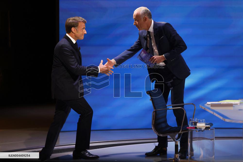 Emmanuel Macron on a special program of TF1 - Saint Denis