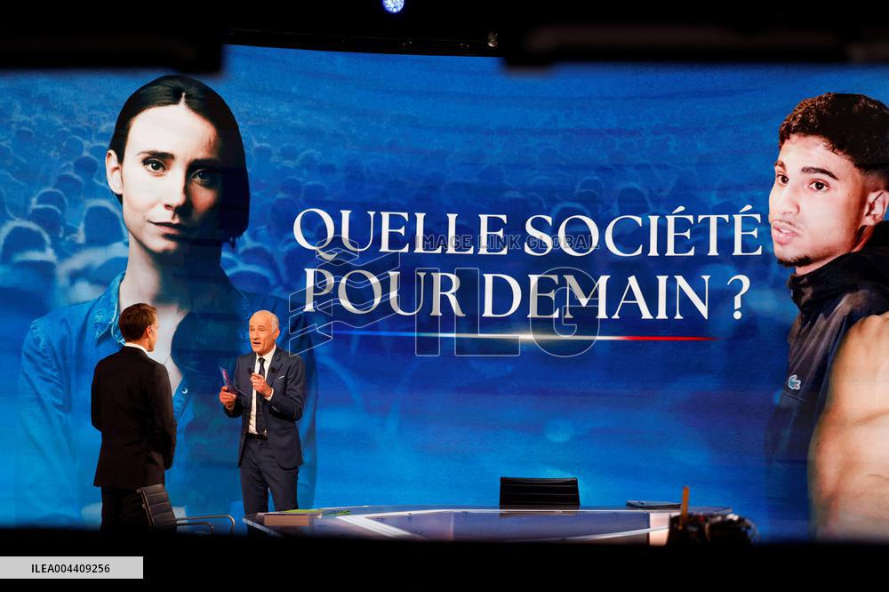 Emmanuel Macron on a special program of TF1 - Saint Denis