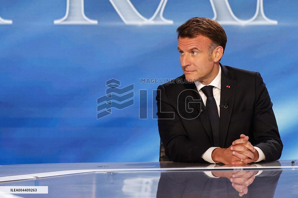 Emmanuel Macron on a special program of TF1 - Saint Denis