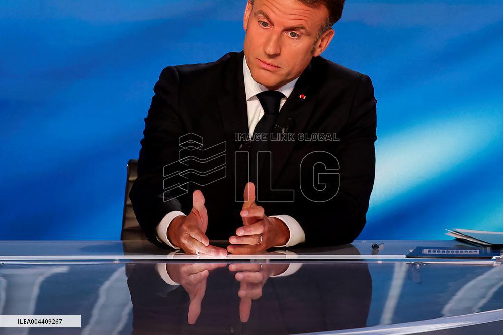 Emmanuel Macron on a special program of TF1 - Saint Denis