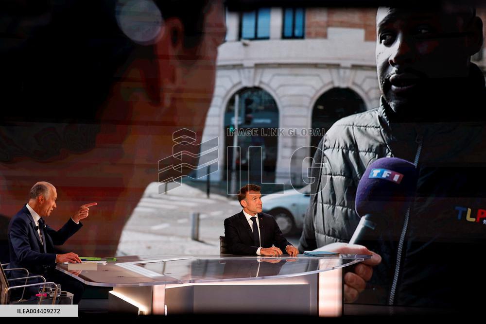 Emmanuel Macron on a special program of TF1 - Saint Denis