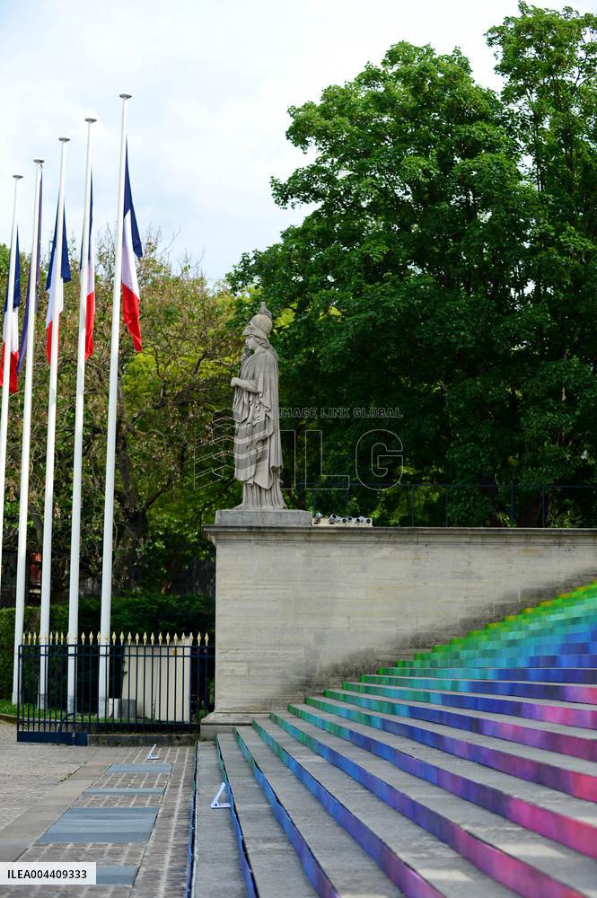 Artistic Installation by Elsa Tomkowiak at the National Assembly - Paris