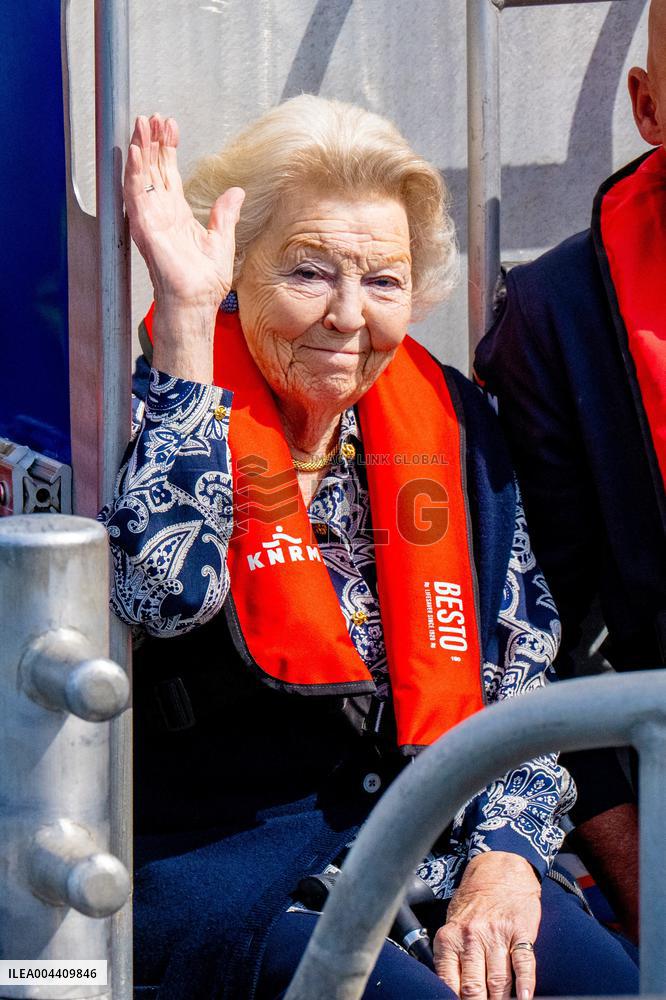 Princess Beatrixs Visit to Sea Rescue Society - Stellendam