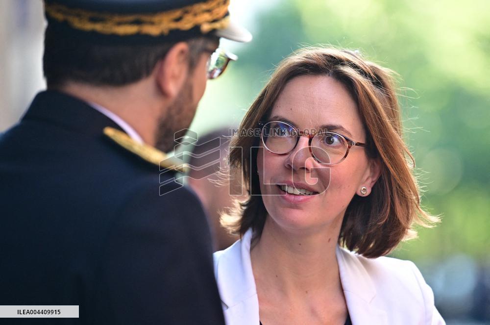 Emmanuel Macron visite l'Etat major interministériel de lutte contre la criminalité organisée (EMCO), à Nanterre