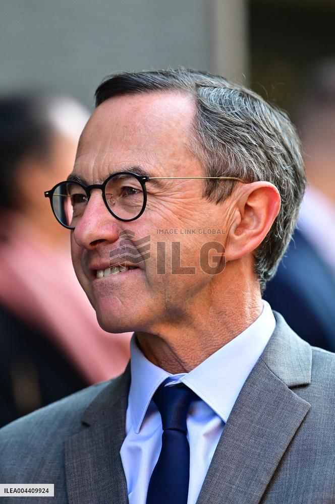 Emmanuel Macron visite l'Etat major interministériel de lutte contre la criminalité organisée (EMCO), à Nanterre