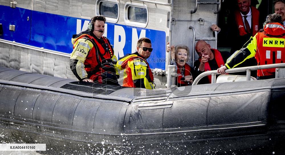 Princess Beatrix s Visit to Sea Rescue Society - Stellendam