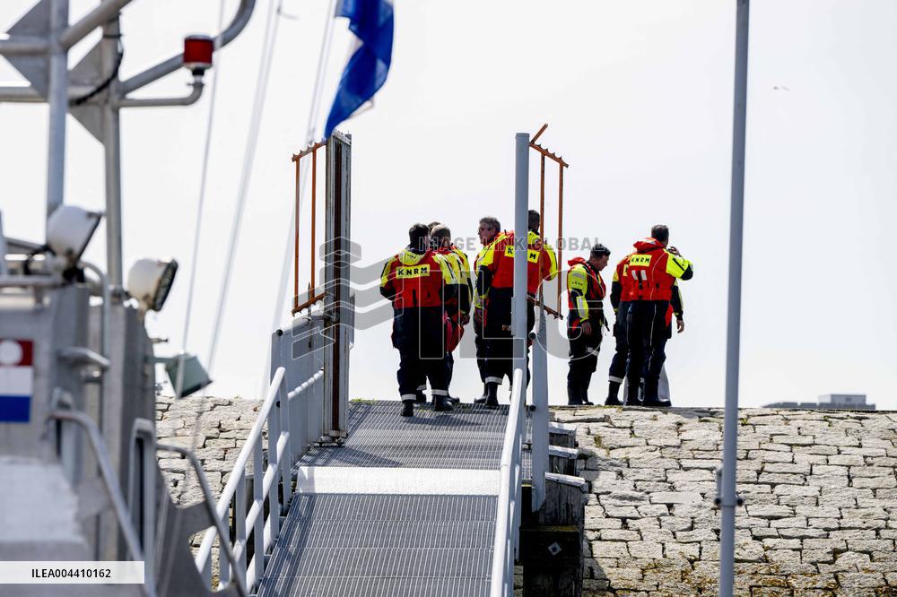 Princess Beatrix s Visit to Sea Rescue Society - Stellendam