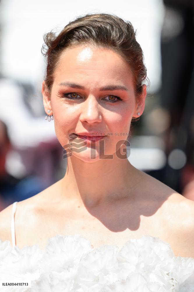 Sound Of Falling Red Carpet NG