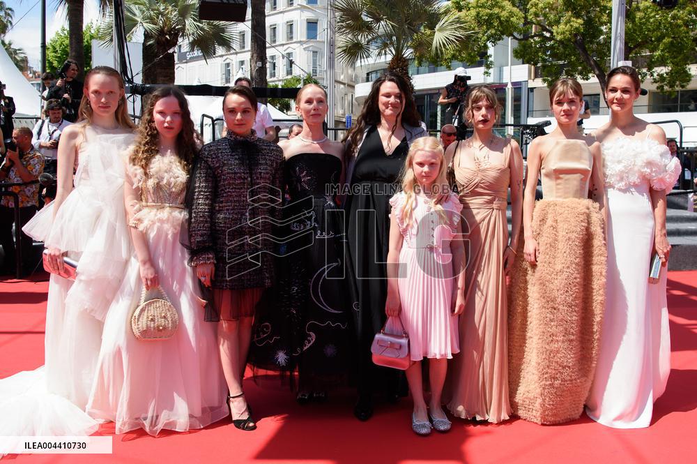 Sound Of Falling Red Carpet NG