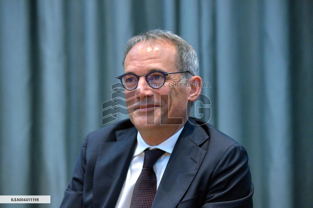 Press breakfast with IFCs Vice President Alfonso Garcia Mora in Kyiv