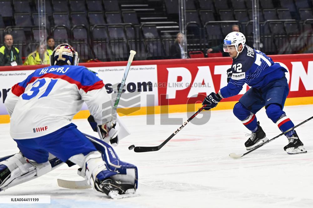 ICE HOCKEY WC SLOVAKIA-FRANCE