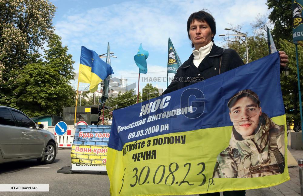 Rally in support of Ukrainian POWs at parliament in Kyiv