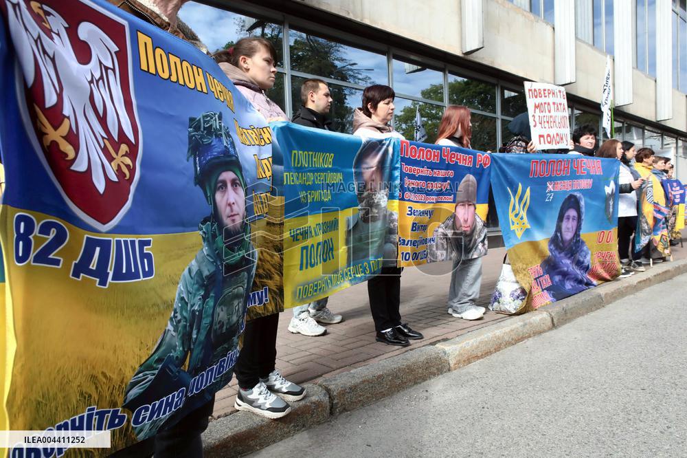 Rally in support of Ukrainian POWs at parliament in Kyiv