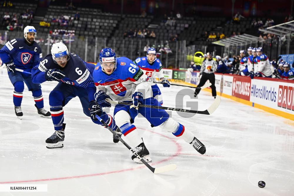 ICE HOCKEY WC SLOVAKIA-FRANCE