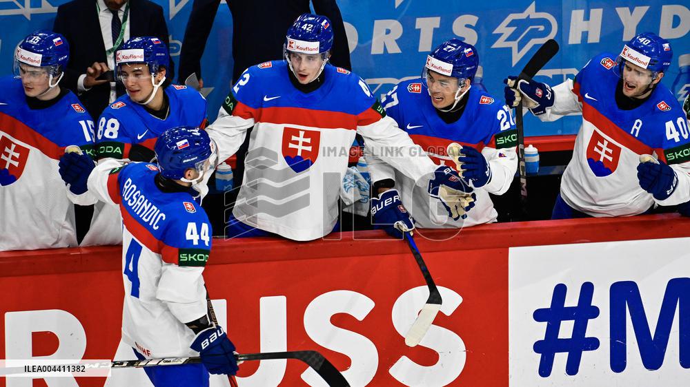 ICE HOCKEY WC SLOVAKIA-FRANCE
