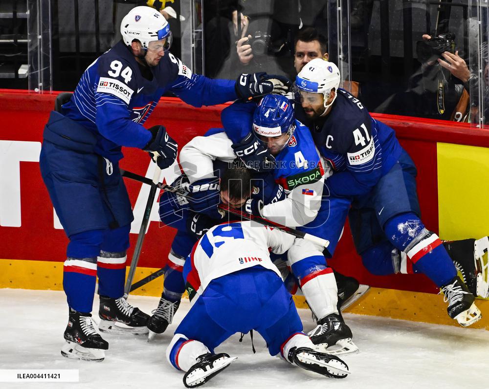 ICE HOCKEY WC SLOVAKIA-FRANCE