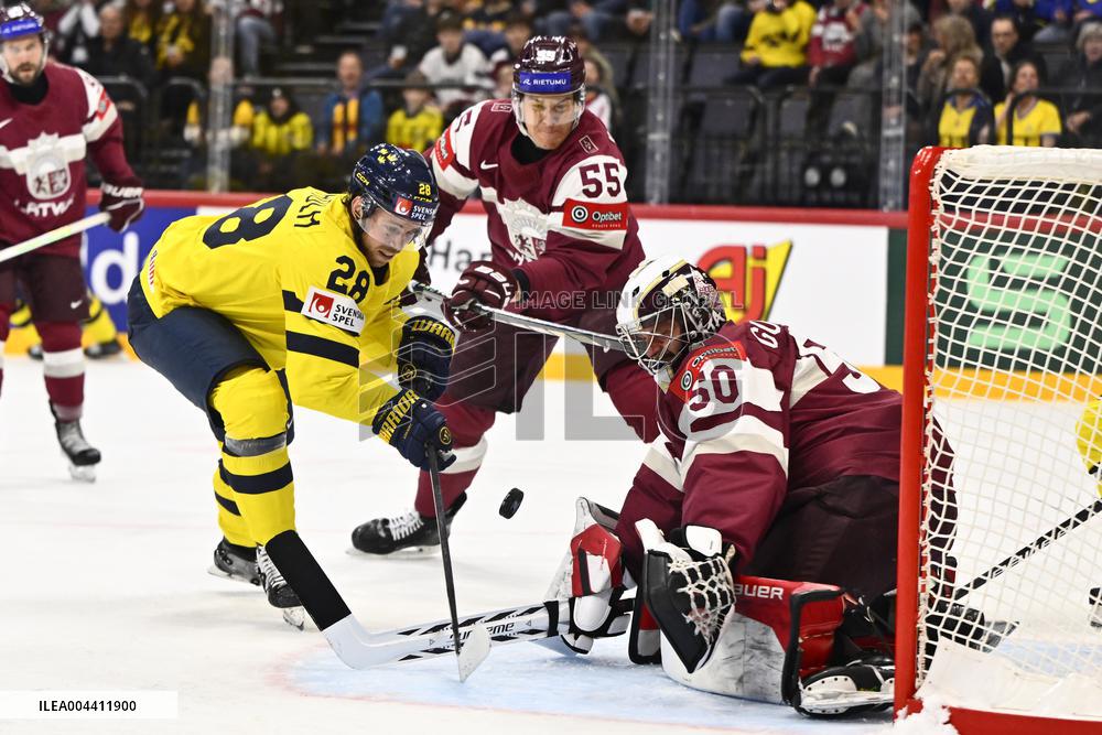 ICE HOCKEY WC LATVIA-SWEDEN