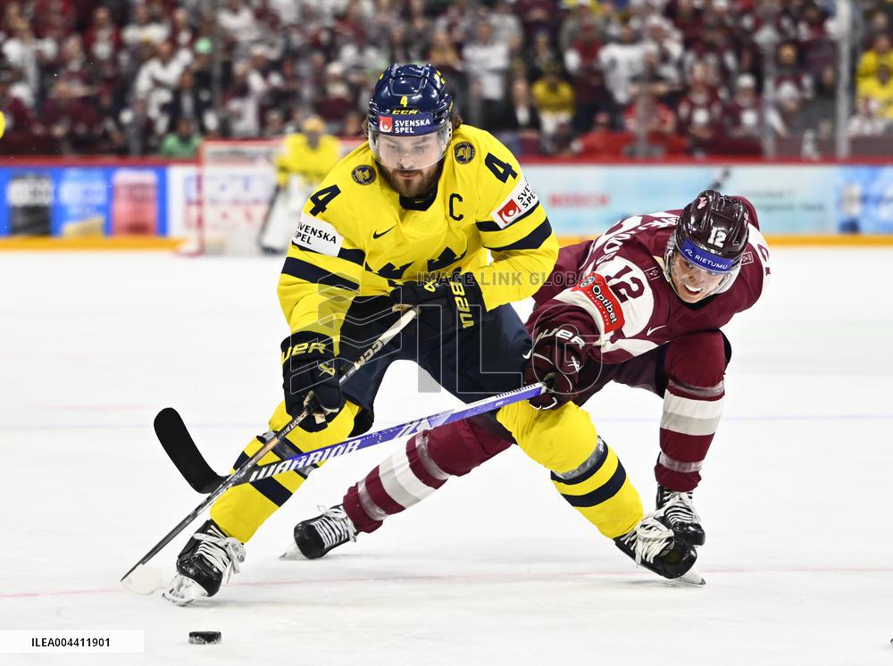 ICE HOCKEY WC LATVIA-SWEDEN