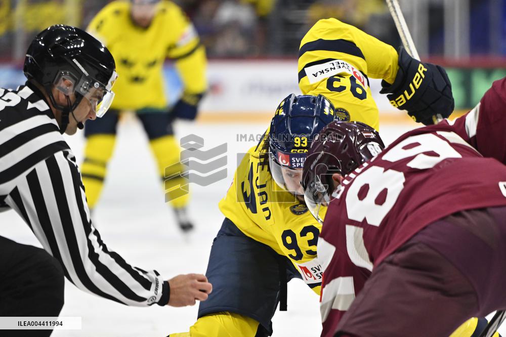 ICE HOCKEY WC LATVIA-SWEDEN