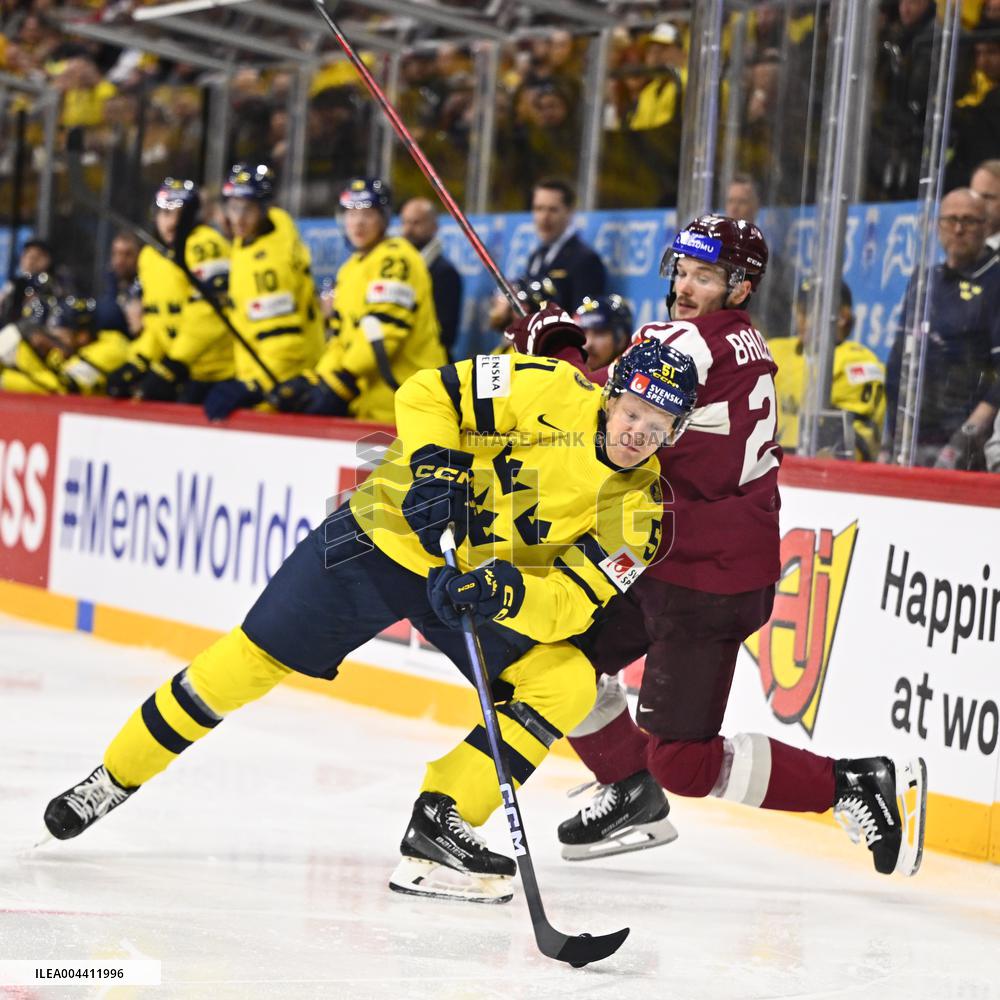 ICE HOCKEY WC LATVIA-SWEDEN