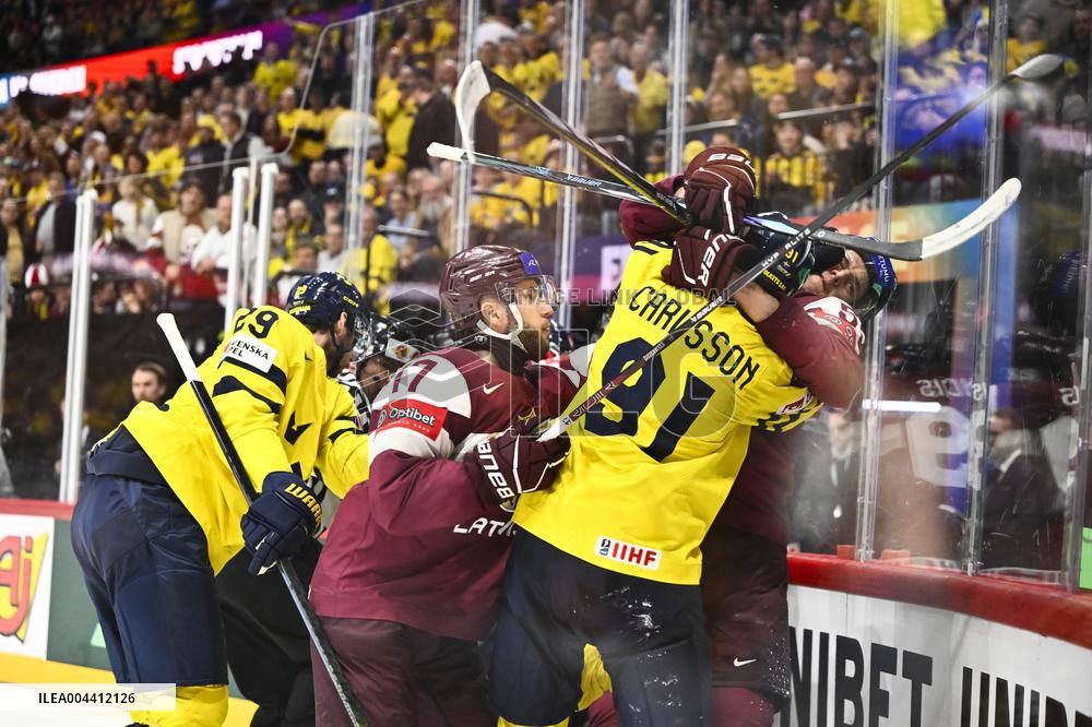 ICE HOCKEY WC LATVIA-SWEDEN