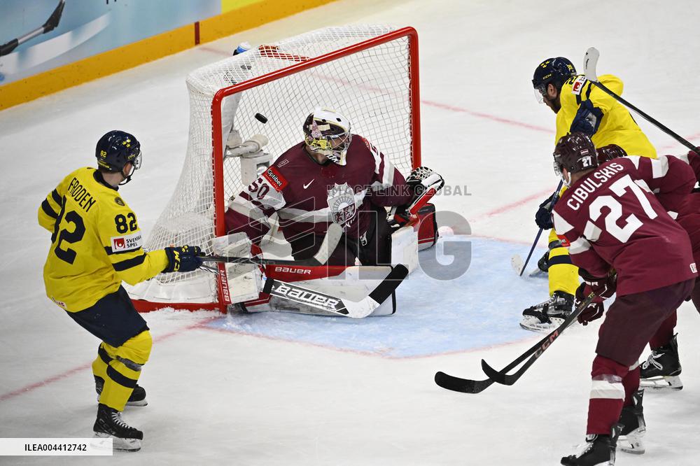 ICE HOCKEY WC LATVIA-SWEDEN