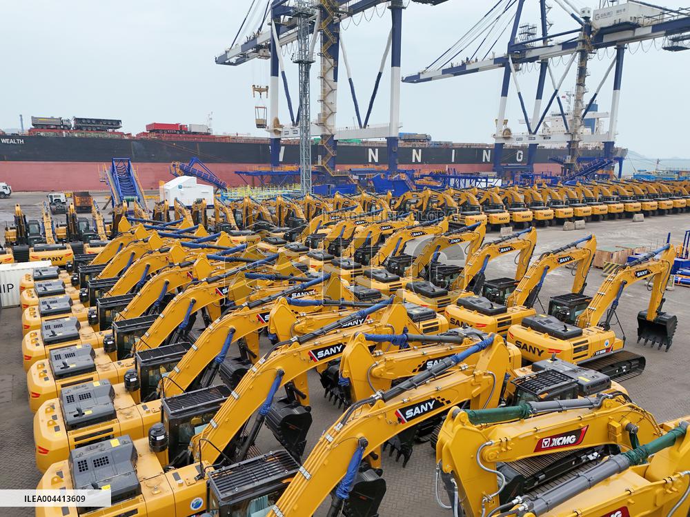 Chinese Excavators Export