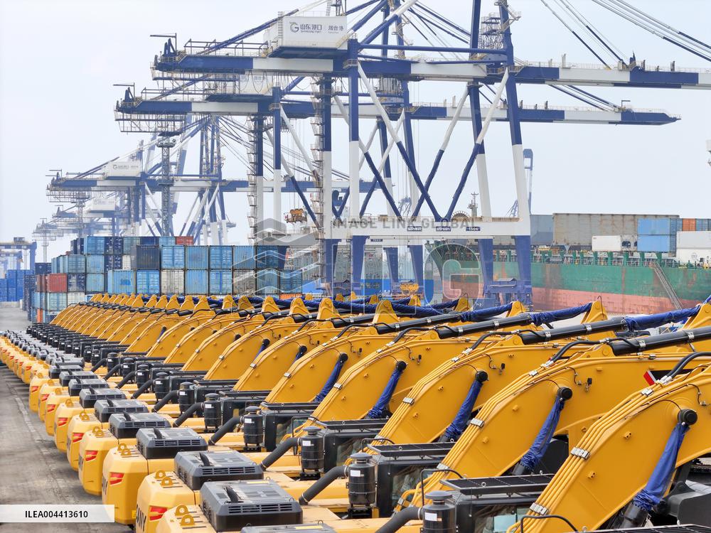 Chinese Excavators Export