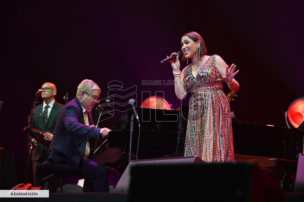 Pink Martini In Concert At The Accor Arena - Paris