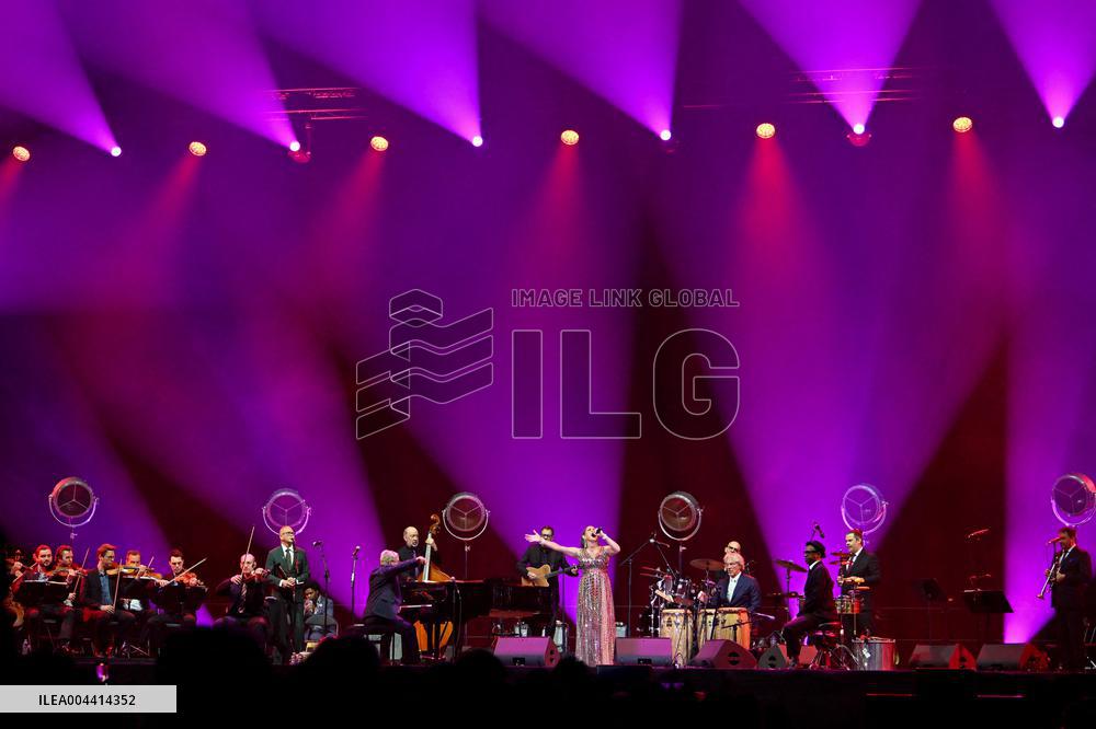 Pink Martini In Concert At The Accor Arena - Paris