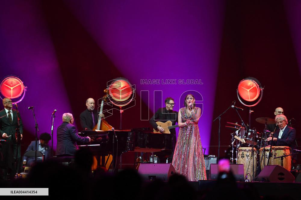 Pink Martini In Concert At The Accor Arena - Paris