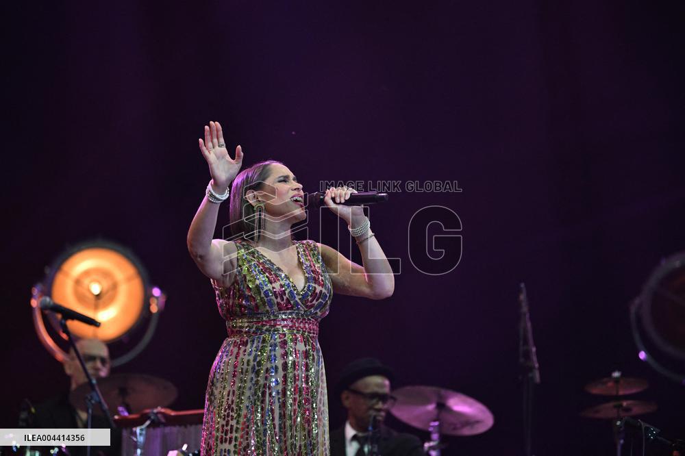 Pink Martini In Concert At The Accor Arena - Paris