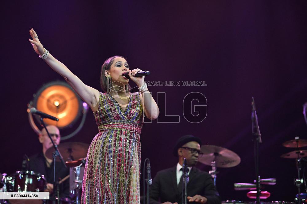 Pink Martini In Concert At The Accor Arena - Paris