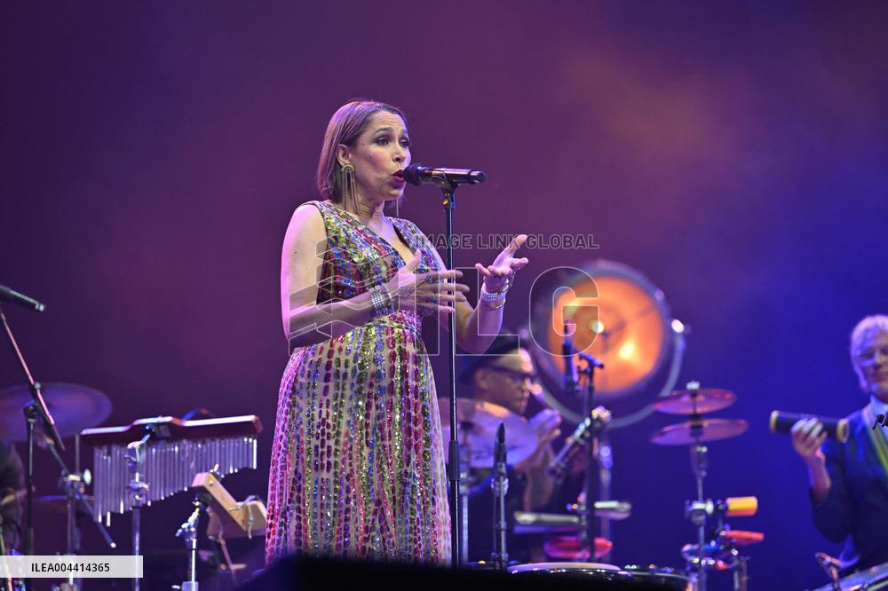 Pink Martini In Concert At The Accor Arena - Paris