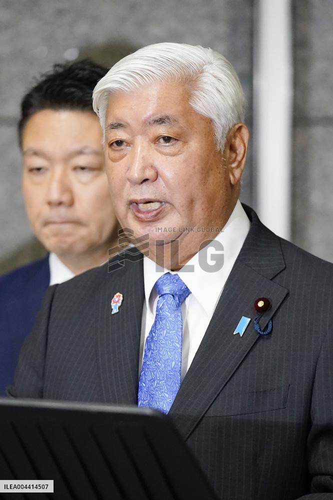 SDF trainer jet crashes