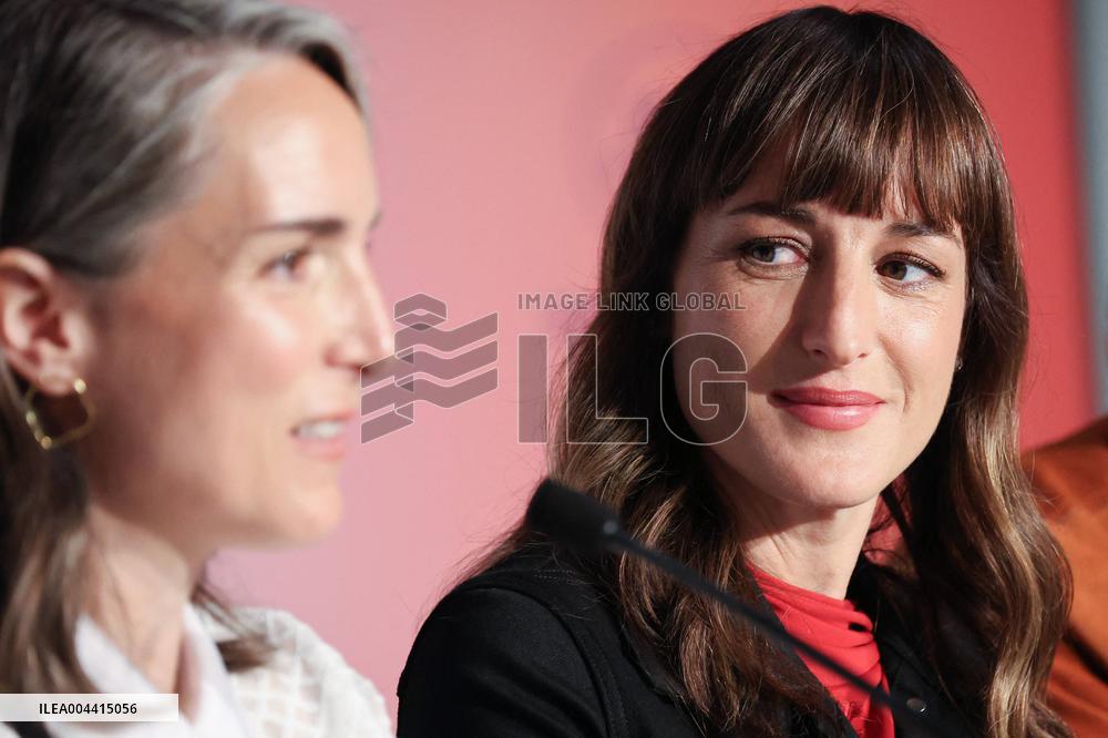 Cannes - Partir Un Jour - Leave One Day - Press Conference