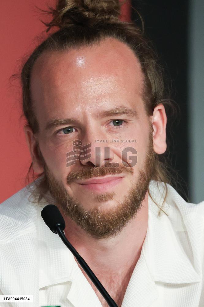 Cannes - Partir Un Jour - Leave One Day - Press Conference