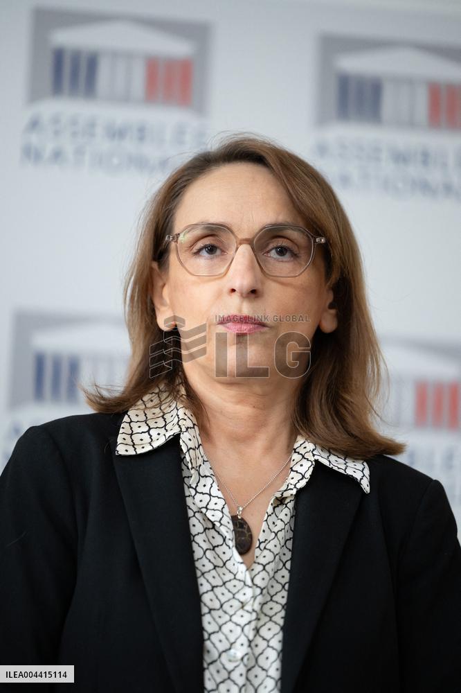 Committee of Inquiry into prevention of violence in schools gives a press conference - Paris RL