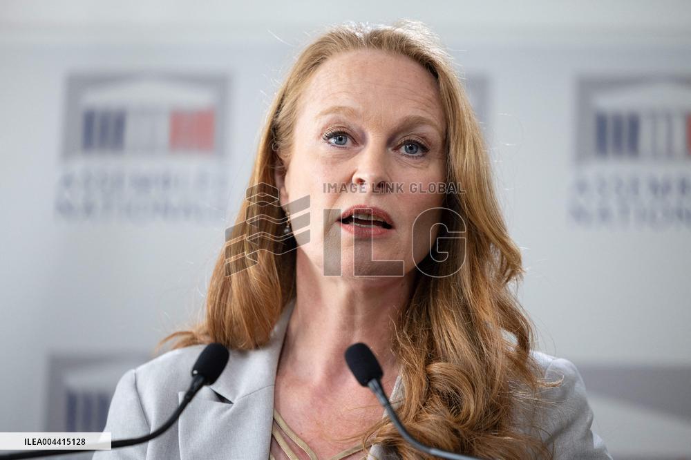 Committee of Inquiry into prevention of violence in schools gives a press conference - Paris RL