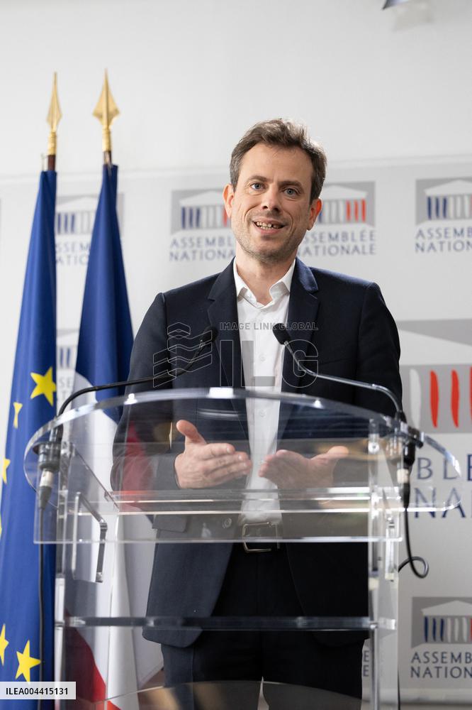 Committee of Inquiry into prevention of violence in schools gives a press conference - Paris RL